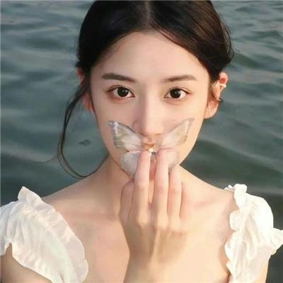 满门恋爱脑，唯有小师弟正的发邪